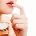 5 Masker Bibir Alami yang Bisa Kamu Buat di Rumah